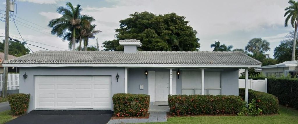 707 N 11th Ave, Hollywood, FL 33019