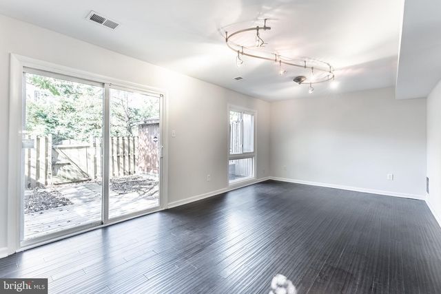 3054 MISSION SQUARE DR, Fairfax, VA 22031