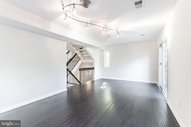 3054 MISSION SQUARE DR, Fairfax, VA 22031