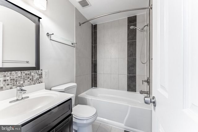 3054 MISSION SQUARE DR, Fairfax, VA 22031