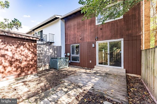 3054 MISSION SQUARE DR, Fairfax, VA 22031