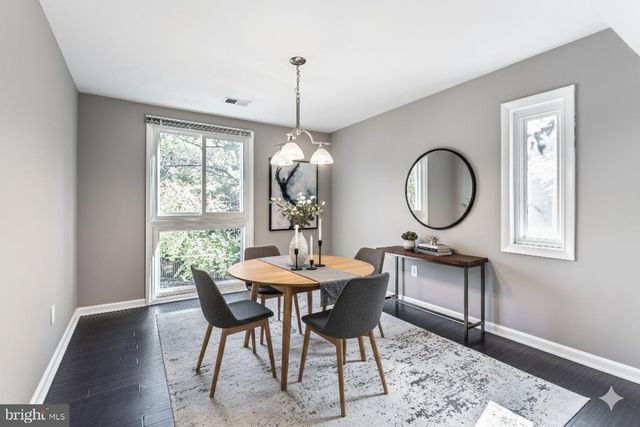 3054 MISSION SQUARE DR, Fairfax, VA 22031