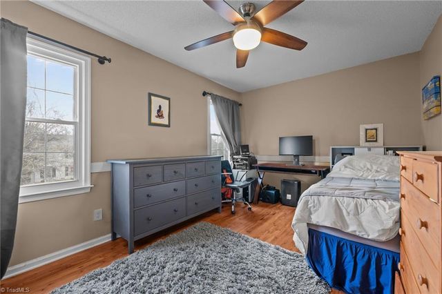 2106 Acorn Ridge Road, Greensboro, NC 27407