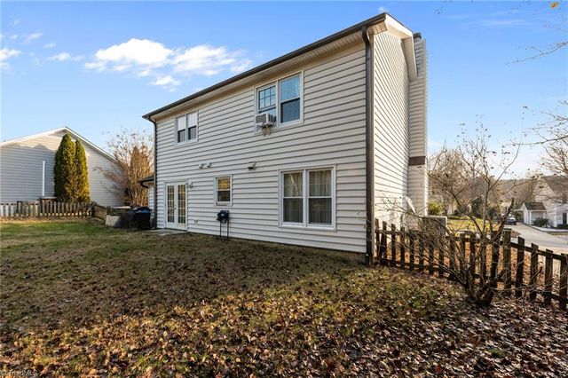 2106 Acorn Ridge Road, Greensboro, NC 27407