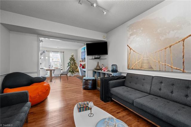 2106 Acorn Ridge Road, Greensboro, NC 27407