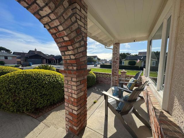 651 Spruce Street, Half Moon Bay, CA 94019