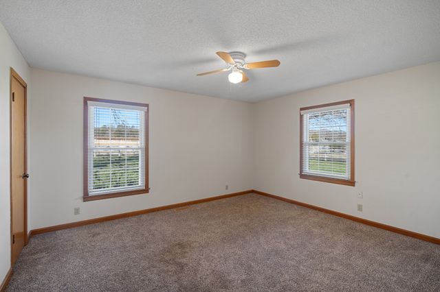 33 Edgewood Rd, Alexandria, TN 37012