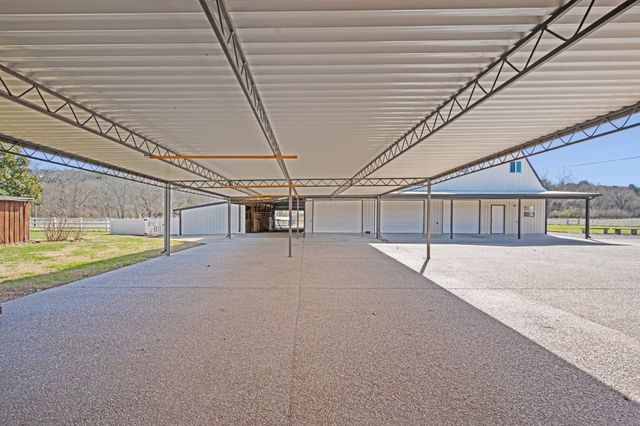 33 Edgewood Rd, Alexandria, TN 37012