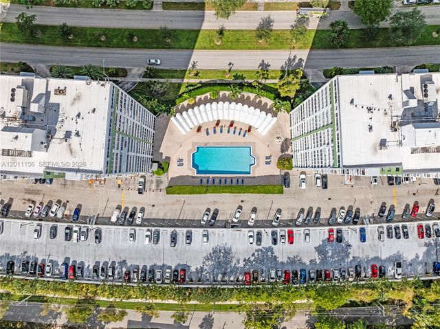 2100 Sans Souci Boulevard B1006, North Miami, FL 33181