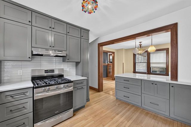 2126 Fox Avenue, Madison, WI 53711
