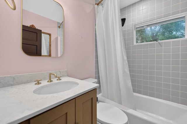 2126 Fox Avenue, Madison, WI 53711