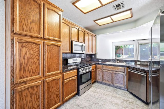 1629 Atwell St, Roseville, CA 95747