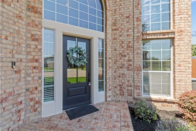 10443 Tree Hollow Circle, La Porte, TX 77571