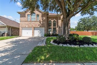 10443 Tree Hollow Circle, La Porte, TX 77571