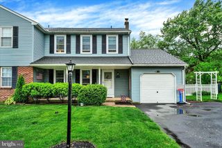 516 WOODBRIDGE CIR, Harleysville, PA 19438