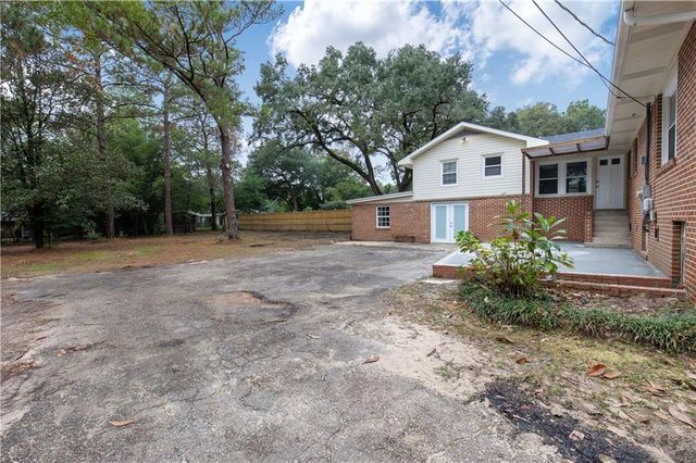 424 Byron Avenue E, Mobile, AL 36609