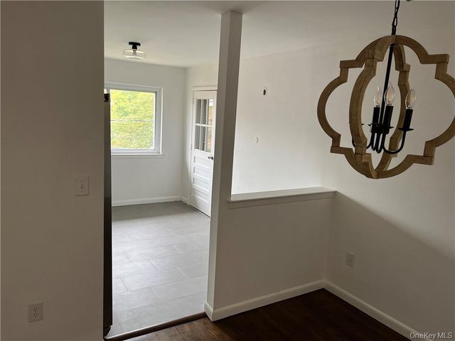 810 Blooming Grove Turnpike 94, New Windsor, NY 12553