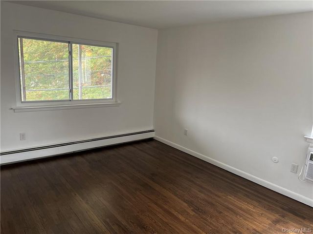 810 Blooming Grove Turnpike 94, New Windsor, NY 12553