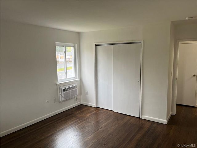810 Blooming Grove Turnpike 94, New Windsor, NY 12553