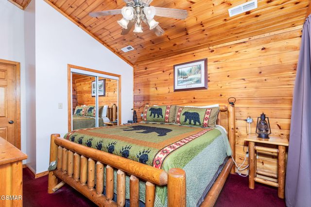 2039 Oakmont Drive, Sevierville, TN 37876