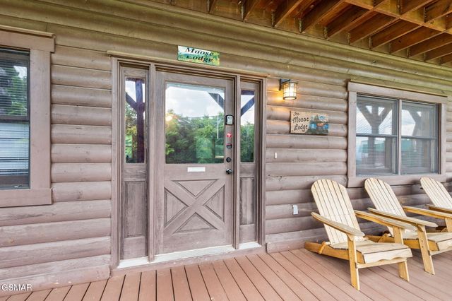 2039 Oakmont Drive, Sevierville, TN 37876