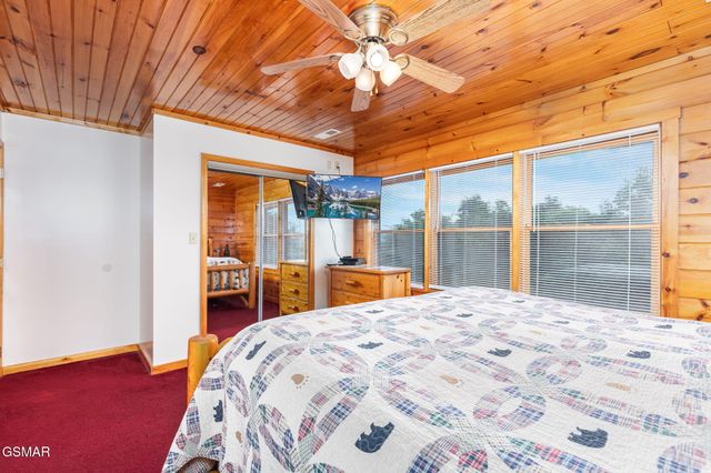 2039 Oakmont Drive, Sevierville, TN 37876