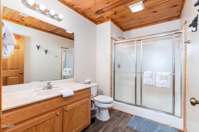 2039 Oakmont Drive, Sevierville, TN 37876