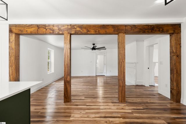 221 Calvert Street, Spartanburg, SC 29307