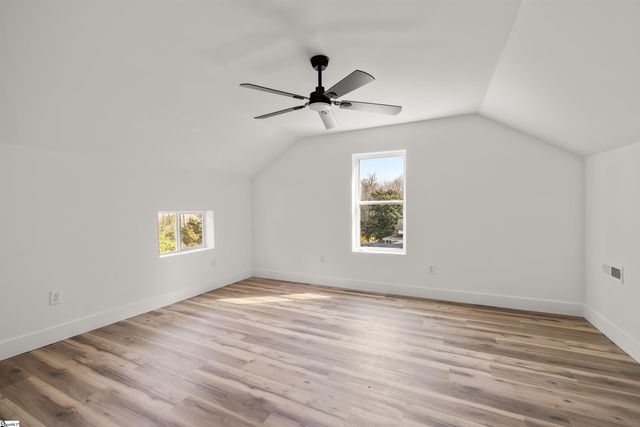221 Calvert Street, Spartanburg, SC 29307