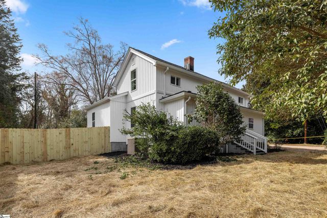 221 Calvert Street, Spartanburg, SC 29307
