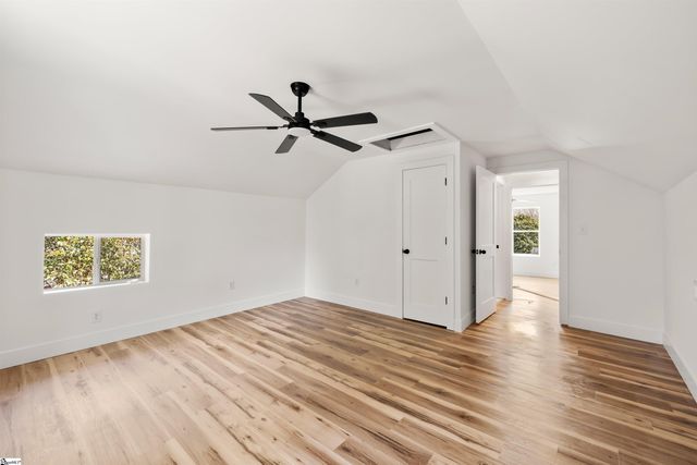 221 Calvert Street, Spartanburg, SC 29307