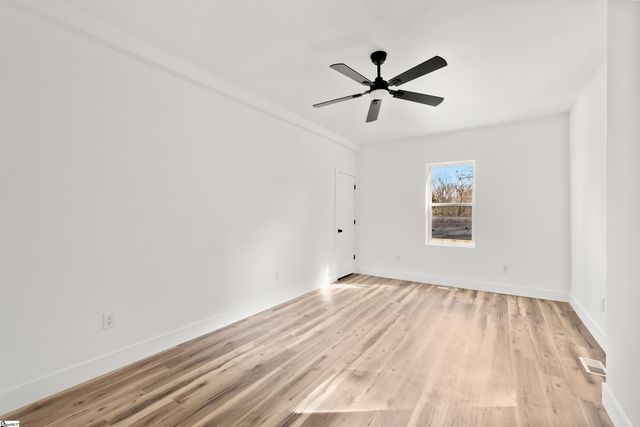 221 Calvert Street, Spartanburg, SC 29307