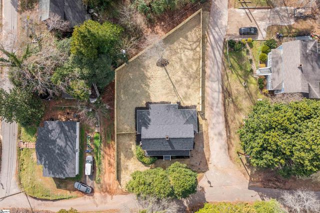 221 Calvert Street, Spartanburg, SC 29307