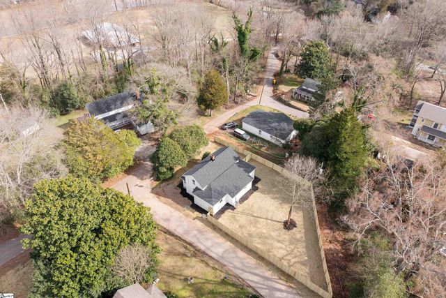 221 Calvert Street, Spartanburg, SC 29307