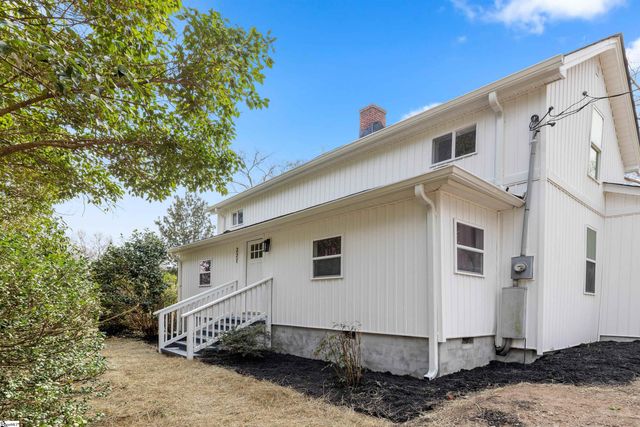 221 Calvert Street, Spartanburg, SC 29307