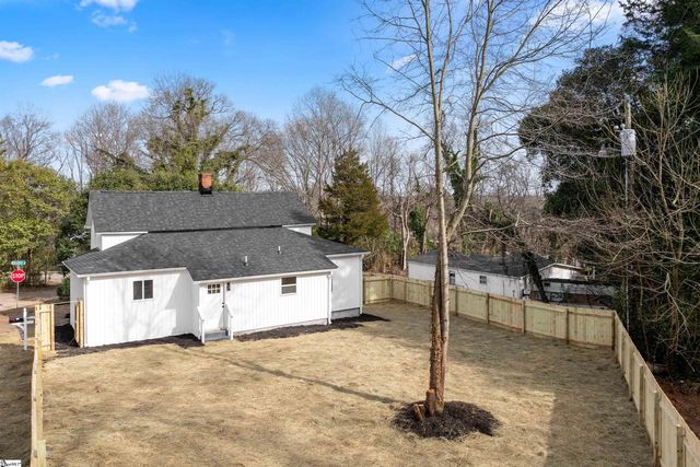 221 Calvert Street, Spartanburg, SC 29307