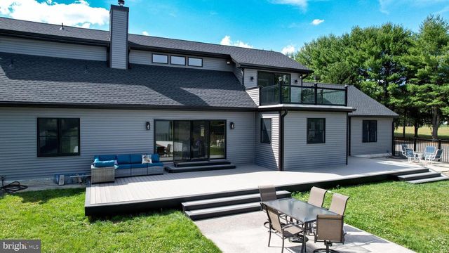 811 DARMSTADT AVE, Egg Harbor City, NJ 08215