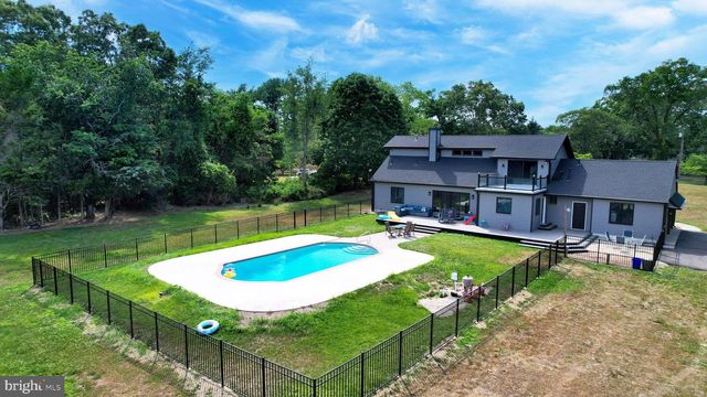 811 DARMSTADT AVE, Egg Harbor City, NJ 08215