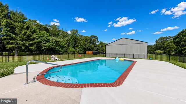 811 DARMSTADT AVE, Egg Harbor City, NJ 08215