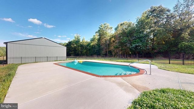 811 DARMSTADT AVE, Egg Harbor City, NJ 08215