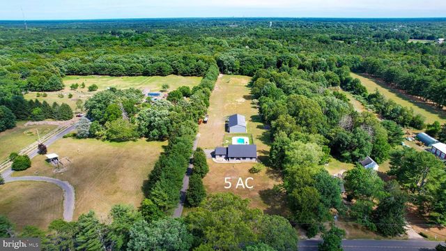 811 DARMSTADT AVE, Egg Harbor City, NJ 08215