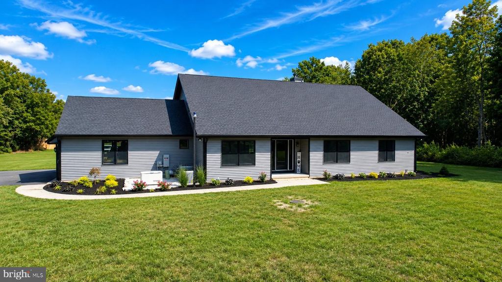 811 DARMSTADT AVE, Egg Harbor City, NJ 08215