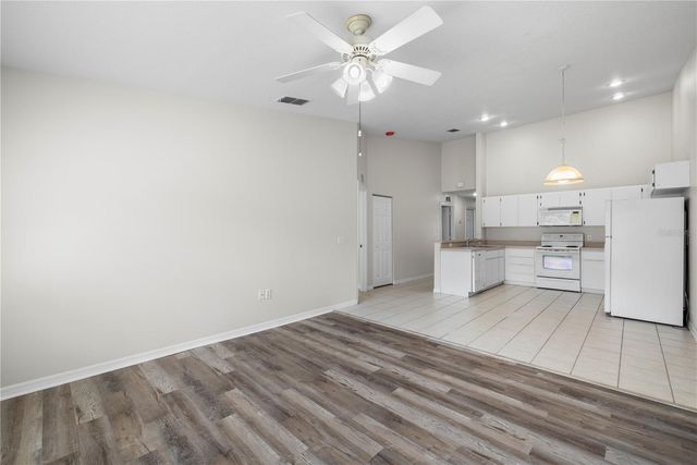 37228 GRASSY HILL LANE, Dade City, FL 33525