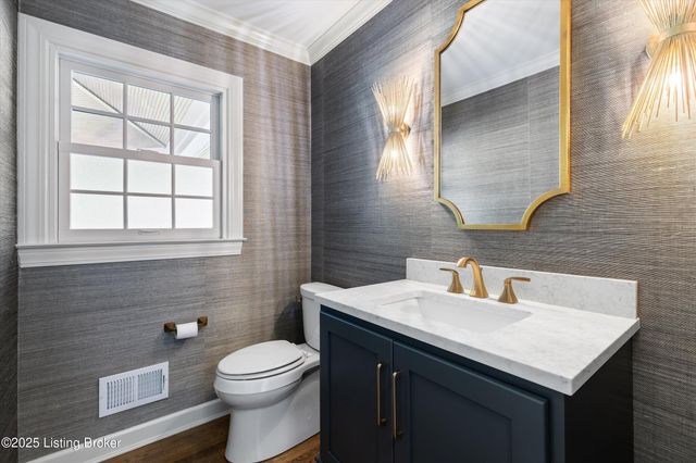 5509 Apache Rd, Louisville, KY 40207