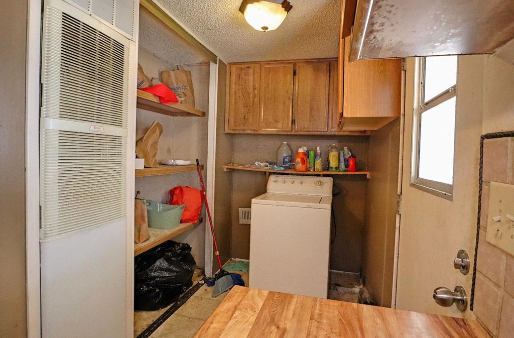 Image 14 of property listing at 25433 Trimmer Springs # 4, Sanger, CA 93657