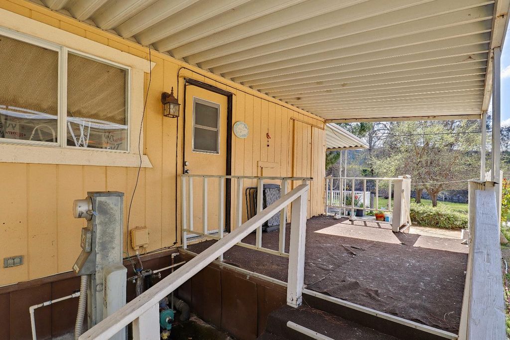 Image 23 of property listing at 25433 Trimmer Springs # 4, Sanger, CA 93657