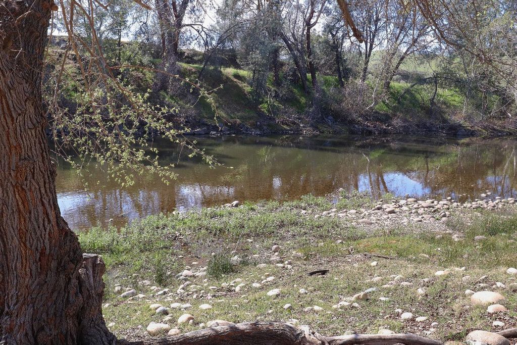 Image 31 of property listing at 25433 Trimmer Springs # 4, Sanger, CA 93657