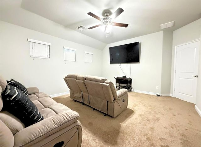 244 Upland Drive, Waller, TX 77484