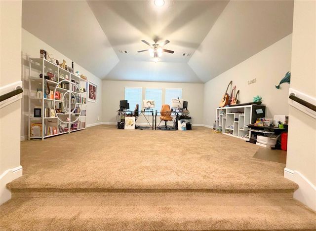 244 Upland Drive, Waller, TX 77484