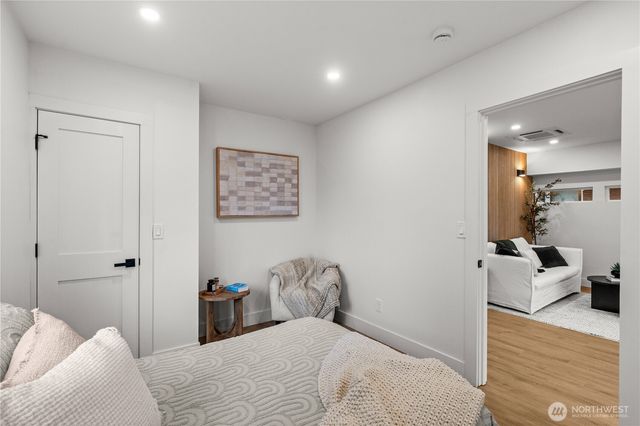 1604 NW 70th Street, Seattle, WA 98117